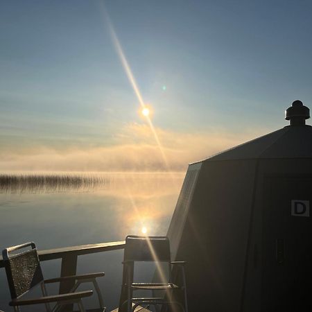 Vikajaervi Lake View Experience Igloos Rovaniemi Ngoại thất bức ảnh