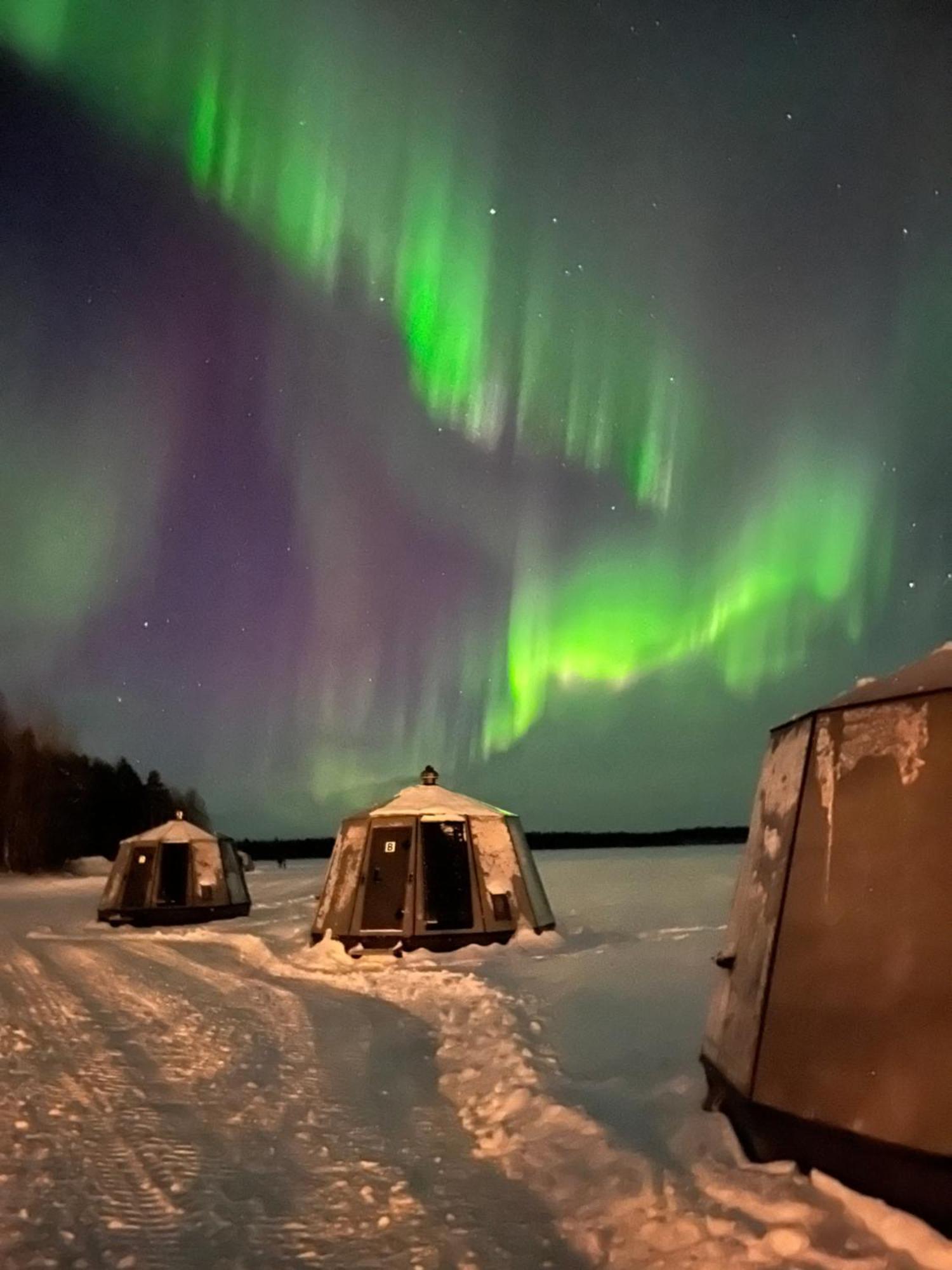 Vikajaervi Lake View Experience Igloos Rovaniemi Ngoại thất bức ảnh