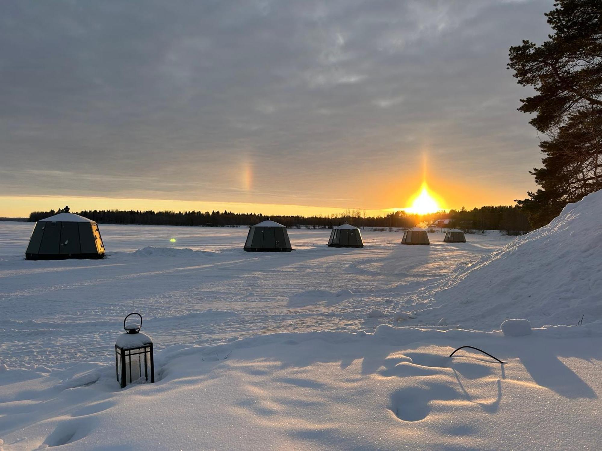 Vikajaervi Lake View Experience Igloos Rovaniemi Ngoại thất bức ảnh